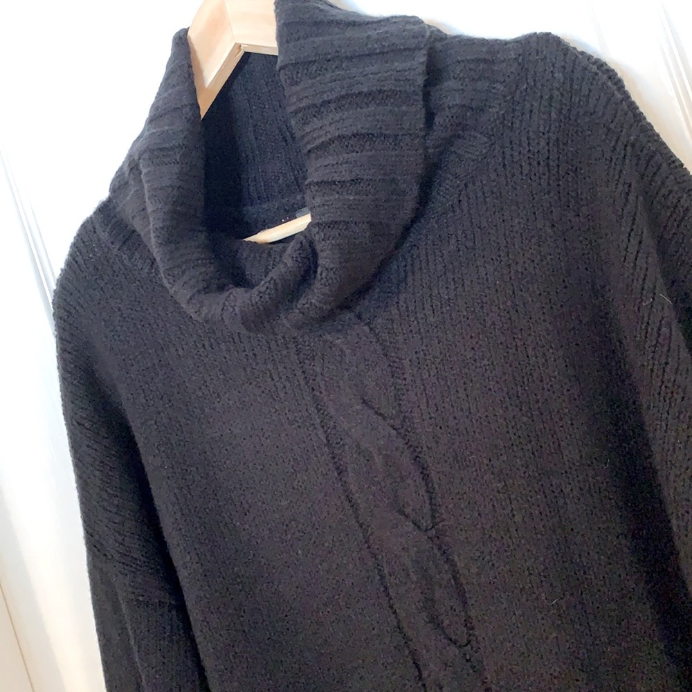 Black Lord and Taylor Loose Knit Oversize Sweater